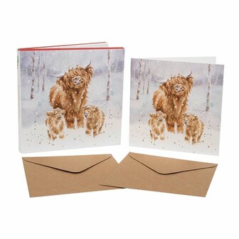 Wrendale-Kerstkaarten-enveloppen-8_stuks-A_HIGHLAND_CHRISTMAS-Cow-and-Calve-sneeuw-XB049-koe-kalfjes