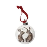 XMAS Bauble 6,6cm Wrendale ALL I WANT FOR Kerstbal met HARE 2 Haasjes kussend onder Mistletoe XMAS Bauble 6,6cm Wrendale ALL I WANT FOR Kerstbal met HARE 2 Haasjes kussend onder Mistletoe