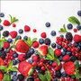 Papieren-servetten-lunch-FOREST-FRUIT-bbramen-frambozen-rode-blauwe-bessen-33x33cm-Ambiente-13316155